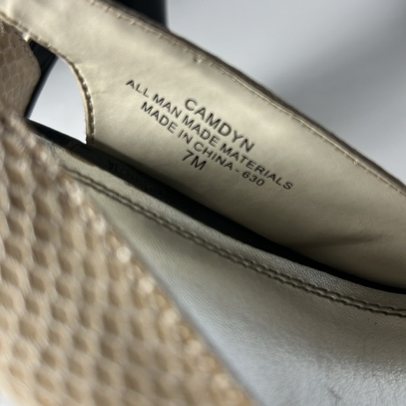 White House Black Market Faux Reptile Skin black & tan high heel shoes size 7 M - Picture 6 of 6